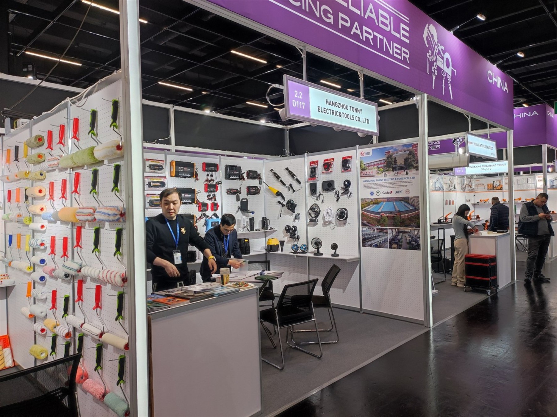 Tonny Electric Debuts New Marine Chargers at Eisenwarenmesse 2026, Drawing Wide International Interest Tonny Electric Debuts New Marine Chargers at Eisenwarenmesse 2026, Drawing Wide International Interest